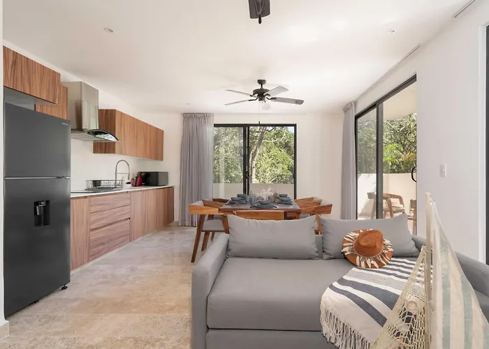 2 Bd With Private Plunge Pool And Terrace Holiday home