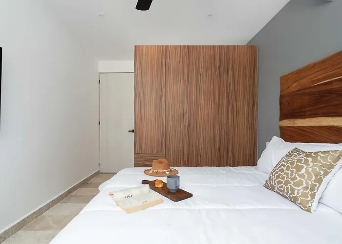 2 Bd With Private Plunge Pool And Terrace *