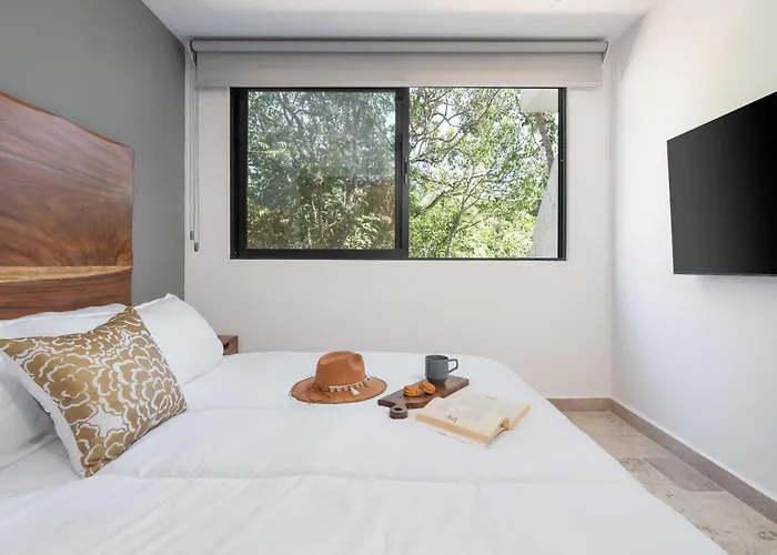 2 Bd With Private Plunge Pool And Terrace *